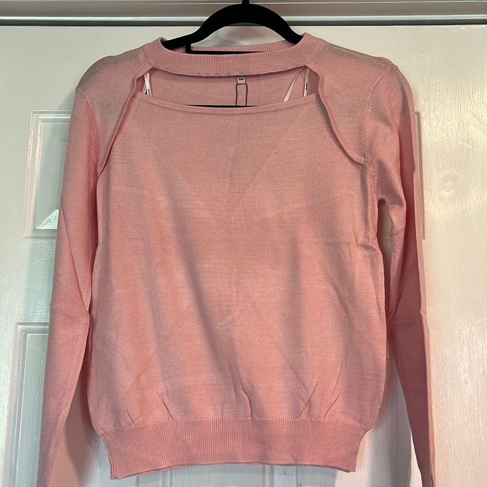 UNIQ lightweight sweater NWT
